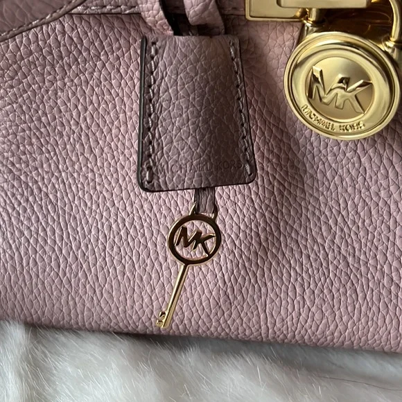 Michael Kors Hamilton Small Crossbody Woman's Travel Messenger Leather Bag Purse - Picture 11 of 15